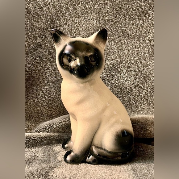 Vintage Elegant Black and White Ceramic Siamese Cat Kitten Figurine MCM Feline - Picture 4 of 14
